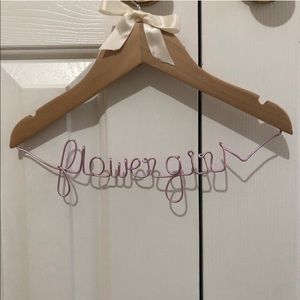 Flower girl hanger, pink/rose wire